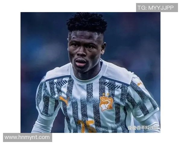 塞维利亚客场击败马拉加，劳尔-佩纳建功：一场精彩的绿茵对决