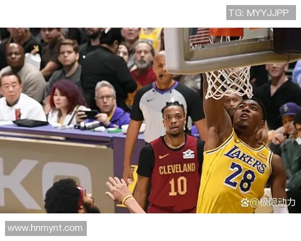 骑士主场不敌湖人，詹姆斯独行依旧难救主