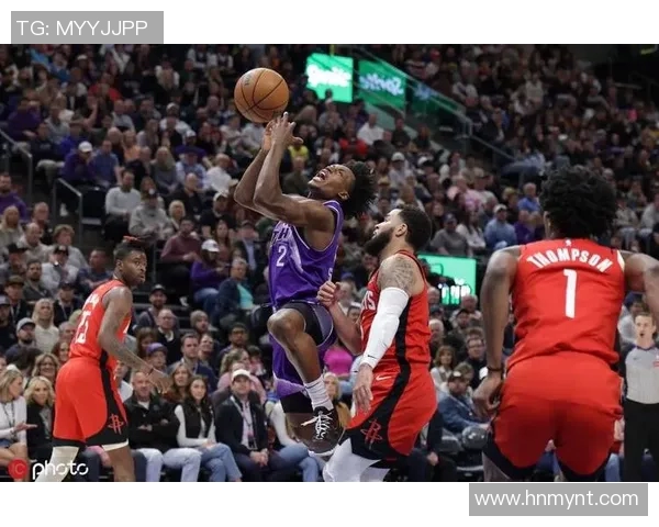 火箭胜爵士，取得两连胜——团队合作与年轻天才的完美结合